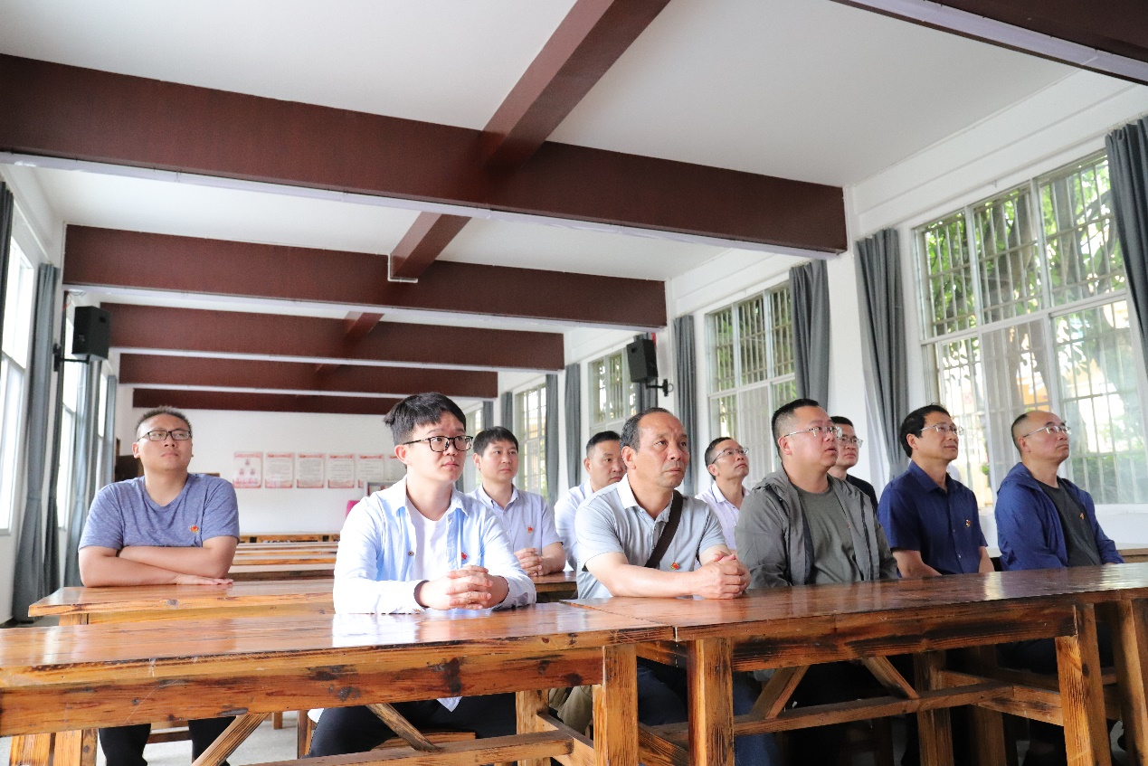 追尋紅色記憶 傳承革命精神——云南中宣液態黨支部慶祝建黨102周年活動